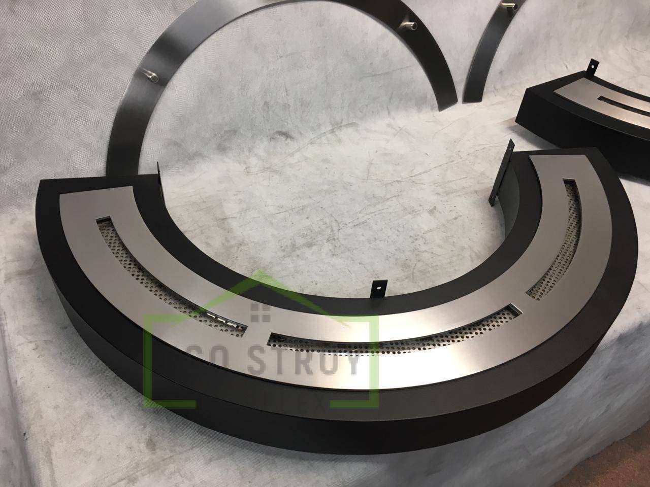 Настенный биокамин вокруг колоны